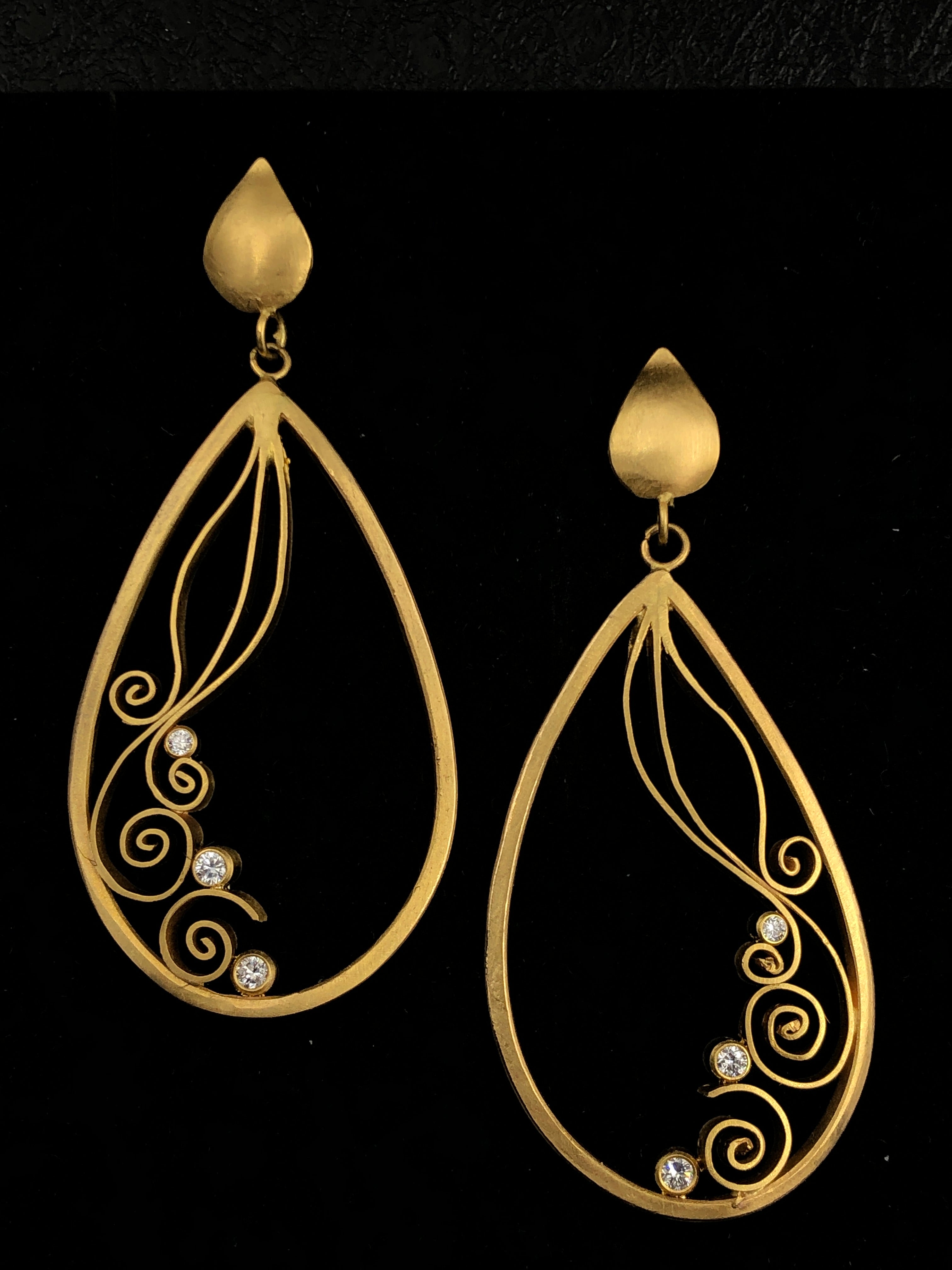 Teardrop Swirls